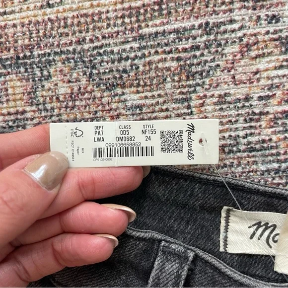 NWT Madewell The Curvy Perfect Vintage Straight Jean - Picture 9 of 9